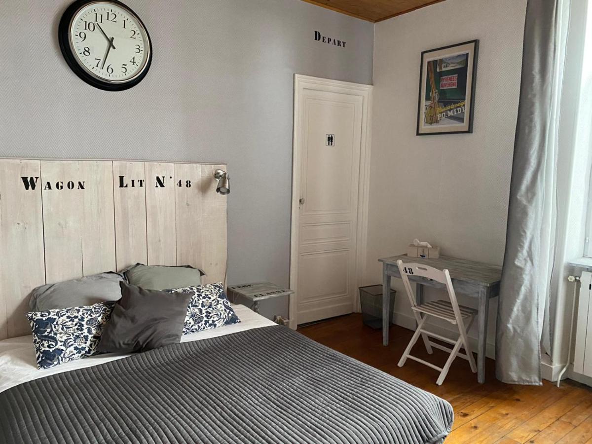 La Gare Bed & Breakfast Gondrin Exterior foto