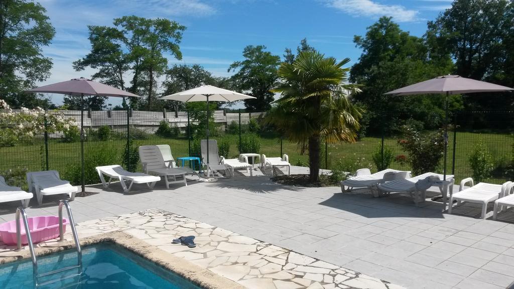 La Gare Bed & Breakfast Gondrin Exterior foto